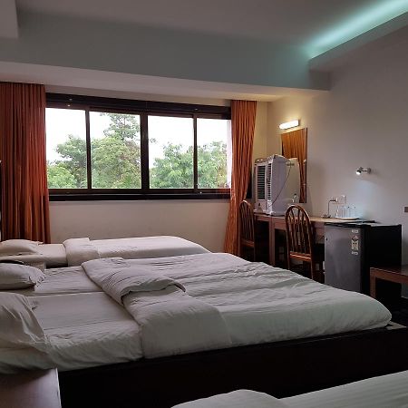 Bisu Hotel & Resorts Khed  Dış mekan fotoğraf